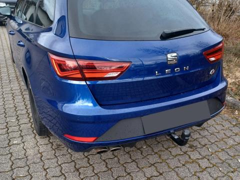 Anhängerkupplung nachrüsten SEAT Leon Autochampion24 München