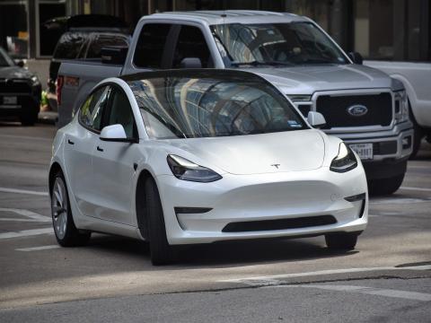 Anhängerkupplung nachrüsten Tesla Autochampion24 München