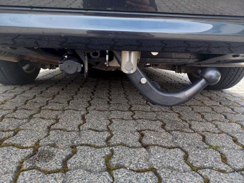 BMW 5er Touring Anhängerkupplung Brink schwenkbar Autochampion24 München