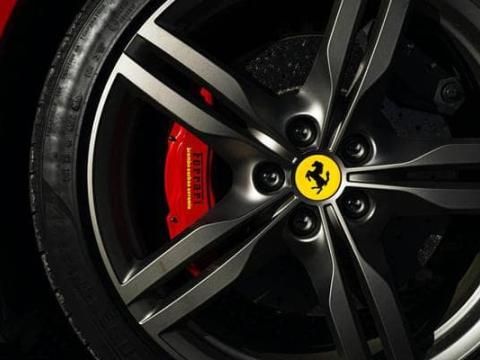 lackierter Bremssattel – Beispielbild am Ferrari lackierter Bremssattel – Beispielbild am Ferrari