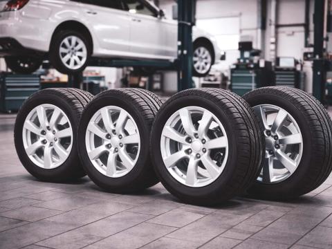 Kompletträder in München – Montierte und ausgewuchtete Rad-Reifen-Kombinationen bei Autochampion24