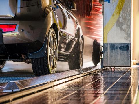 Autoreinigung Muenchen Basis Pflege Autowäsche in Waschanlage
