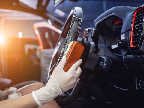 Auto Innenraumreinigung