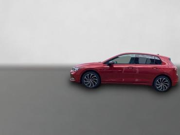 VW Golf VIII 1.5 eTSI OPF DSG Move Navi,LM18,Matrix,Kamera Gebrauchtwagen