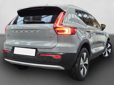 Volvo XC40 2,0i Core B3 MHEV e.Heckkl. Navi Kamera LED Gebrauchtwagen