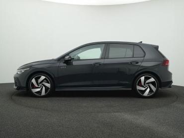 VW Golf 8 2.0 TSI DSG FACELIFT BLACK-STYLE ALU HUD Jahreswagen