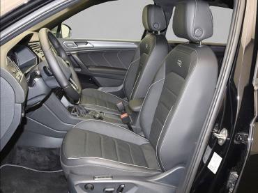 Fahrzeug ansehen: VW Tiguan 2.0 TSI DSG 4Mo. R-Line AHK 7-S. VIENNA PANO KAMERA KESSY Gebrauchtwagen VW Tiguan 2.0 TSI DSG 4Mo. R-Line AHK 7-S. VIENNA PANO KAMERA KESSY Gebrauchtwagen