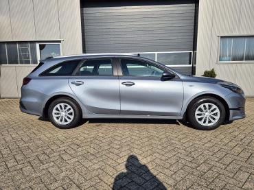 KIA Ceed  Sportswagon Vision 1.5 T-GDi 140PS Automatik Klimaautomatik Alarmanlage Sitzheizung Lenkradheizung Navi PDC Rückf.Kamera Bluetooth Touchscreen Apple CarPlay Android Auto Tempomat Tageszulassung