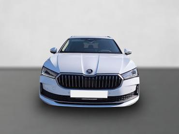 Fahrzeug ansehen: Skoda Superb Combi 2.0 TDI DSG 4x4 L&K AHK ACC PANO SITZLÜFTUNG HEAD UP Jahreswagen Skoda Superb Combi 2.0 TDI DSG 4x4 L&K AHK ACC PANO SITZLÜFTUNG HEAD UP Jahreswagen