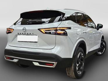 Nissan Qashqai MHEV Automatik Navi 360° T.Leder Winter Gebrauchtwagen