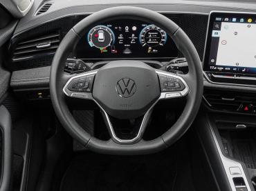 Fahrzeug ansehen: VW Passat 1.5 eTSI DSG 2xKLIMA ACC AUT KAM Jahreswagen VW Passat 1.5 eTSI DSG 2xKLIMA ACC AUT KAM Jahreswagen