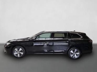 VW Passat Passat Elegance 2,0 l TDI SCR 4MOTION 14 2 kW (193 PS) 7-Gang-Doppelkupplungsgetr iebe DSG Jahreswagen
