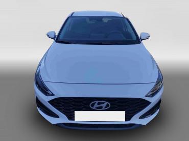 Hyundai i30 HB 1.6 GO*Navi*LED*Shzg*Lhzg*PDC*Cam*16Zoll* Tageszulassung