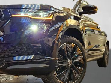 Fahrzeug ansehen: Skoda Karoq Sportline DSG schw.AHK el.HK Canton 360° Gebrauchtwagen Skoda Karoq Sportline DSG schw.AHK el.HK Canton 360° Gebrauchtwagen