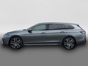 Fahrzeug ansehen: VW Passat Var. R-Line 4Motion TSI DSG|PANORAMA|AHK| VW Passat Var. R-Line 4Motion TSI DSG|PANORAMA|AHK|