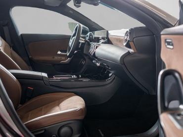 Fahrzeug ansehen: Mercedes-Benz CLA-Klasse CLA 220 Gebrauchtwagen Mercedes-Benz CLA-Klasse CLA 220 Gebrauchtwagen