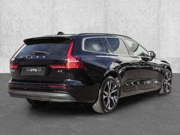 Volvo V60 Kombi Core B3 Benzin EU6d AHK digitales Cockpit Memory Sitze Soundsystem LED Kurvenlicht Tageszulassung