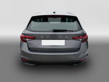 Skoda Fabia Selection 1.0 TSI DSG*NAVI-ÜBER-SMARTLINK*LED*PDC-HI*SHZ*DAB*KLIMA Tageszulassung