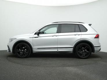 VW Tiguan 1.5 TSI DSG R-Line BLACK STYLE PANO HuD AHK NAVI KAMERA Gebrauchtwagen