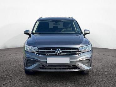 VW Tiguan Life 4Mo TDI DSG|AHK|7 S.|KAMERA Gebrauchtwagen
