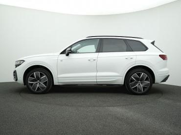 VW Touareg 3.0 TDI FACELIFT R-line BLACK-STYLE PANO STANDHZ IQ-LIGHT AHK Gebrauchtwagen