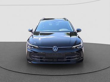 VW Golf 8 1.5 TSI Life AHK ACC LED NAVI Jahreswagen