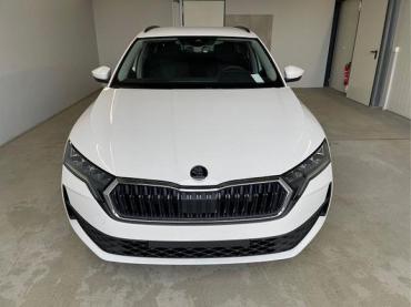 Skoda Octavia Essence DSG AHK+Sitzheizung+App Connect 1.5 TSI... Neuwagen