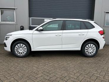Skoda Kamiq  1.0 TSI 115PS DSG Selection Matrix-LED Sitzheizung Garantieverlängerung Klimaautomatik Parksensoren Skoda-Radio drahtlos Apple CarPlay + Android Auto Digital Cockpit Tempomat abg.Scheiben Tageszulassung