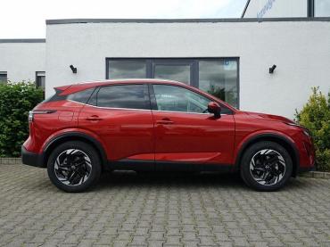 Nissan Qashqai N-Connecta 4x4 Pano/Winter+Komfort-P/AHK Tageszulassung