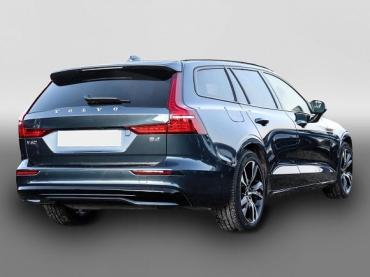 Volvo V60 Kombi Plus Dark HUD Digitales Cockpit Memory Sitze Soundsystem HarmanKardon 360 Kamera Gebrauchtwagen
