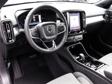 Volvo XC40 Plus Dark 2WD B3 EU6d Driver Assistance Awareness Tageszulassung