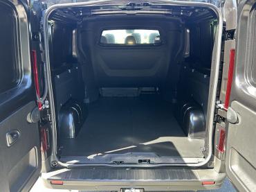 Renault Trafic EXTRA L2H1 3.0t 170 PS DoKa / AHK Tageszulassung