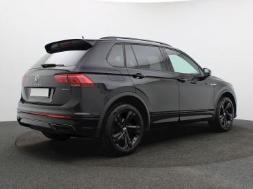 VW Tiguan 2.0 TDI DSG 4Mo. R-Line BLACK-STYLE BLACK PANO IQ.LIGHT AHK NAVI KAMERA Gebrauchtwagen
