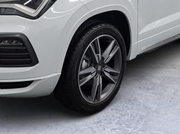 Seat Ateca 1.5 TSI DSG FR NAVI RFK ACC LKH LED PANO Tageszulassung