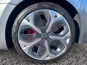 Skoda Octavia Combi RS TSI DSG|PANO|AHK|eHECK|5-J-GAR Gebrauchtwagen