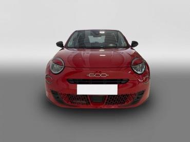 Fahrzeug ansehen: Fiat 600 Speciale Hybrid 1.2 T3 81 kW (110 PS) DCT Winte... Fiat 600 Speciale Hybrid 1.2 T3 81 kW (110 PS) DCT Winte...