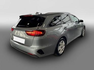 Fahrzeug ansehen: KIA Ceed Cee\'d_sw 1.5 T-GDI AHK Navi LED Kamera DAB CarPlay SHZ LenkradHZG Jahreswagen KIA Ceed Cee\'d_sw 1.5 T-GDI AHK Navi LED Kamera DAB CarPlay SHZ LenkradHZG Jahreswagen