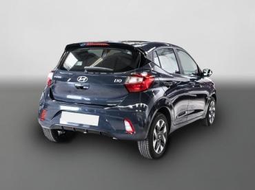 Fahrzeug ansehen: Hyundai i10 Trend Komfort-Paket Navi Apple CarPlay Klimaautom DAB SHZ LenkradHZG Spurhalteass. Hyundai i10 Trend Komfort-Paket Navi Apple CarPlay Klimaautom DAB SHZ LenkradHZG Spurhalteass.