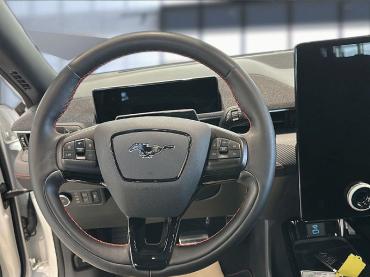 Ford Mustang Mach-E Premium AWD Bluetooth Navi LED Gebrauchtwagen