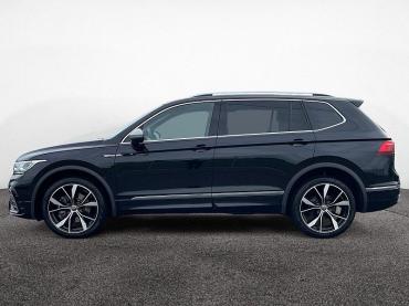 VW Tiguan R-Line 4Mo. TSI DSG|PANO|AHK|7-S Jahreswagen