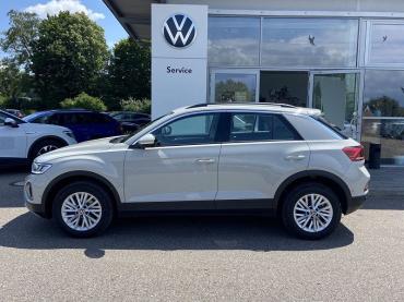 VW T-Roc 1.5 TSI DSG LIFE NAVI+LED+AHK+APP-CONNECT+ Gebrauchtwagen