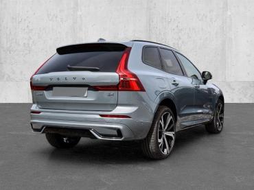 Volvo XC60 B4 Benzin Plus Dark Pano Standh. H&K BLIS Tageszulassung