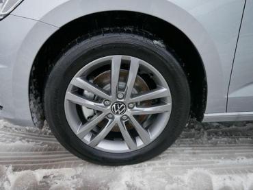 Fahrzeug ansehen: VW Touran Comfortline Touran 1.5 TSI COMFORTLINE * ACC * NAVI... VW Touran Comfortline Touran 1.5 TSI COMFORTLINE * ACC * NAVI...