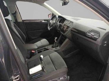 Fahrzeug ansehen: VW Tiguan 2.0 TDI Life AHK/Pano/LED/H+K/ACC Gebrauchtwagen VW Tiguan 2.0 TDI Life AHK/Pano/LED/H+K/ACC Gebrauchtwagen