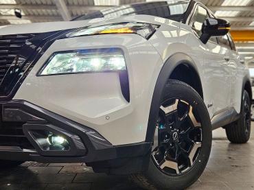 Nissan X-Trail 1,5 e-Power 4WD N-Trek eHeck eSitze Navi Gebrauchtwagen