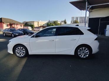 Fahrzeug ansehen: Opel Astra Edition Opel 1.2 Turbo 96 kW (130 PS) 6-Gang 1.2 Turbo 6-Gang Gebrauchtwagen Opel Astra Edition Opel 1.2 Turbo 96 kW (130 PS) 6-Gang 1.2 Turbo 6-Gang Gebrauchtwagen