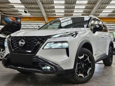 Nissan X-Trail 1,5 e-Power 4WD N-Trek eHeck eSitze Navi Jahreswagen