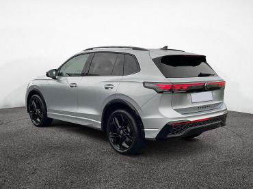 VW Tiguan R-Line eTSI DSG|20"|AHK|PANO|NAVI|BLACKST Gebrauchtwagen