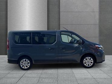 Nissan Primastar 2,8t dCi 150 L1H1 Tekna 8-Sitzer Gebrauchtwagen