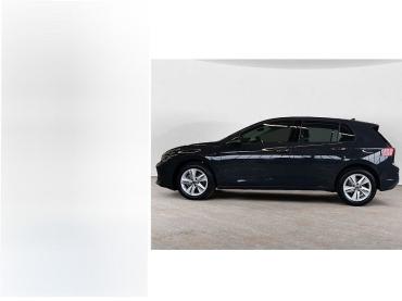 VW Golf VIII 1.5 TSI Facelift Life *AHK*LED*Navi* Gebrauchtwagen
